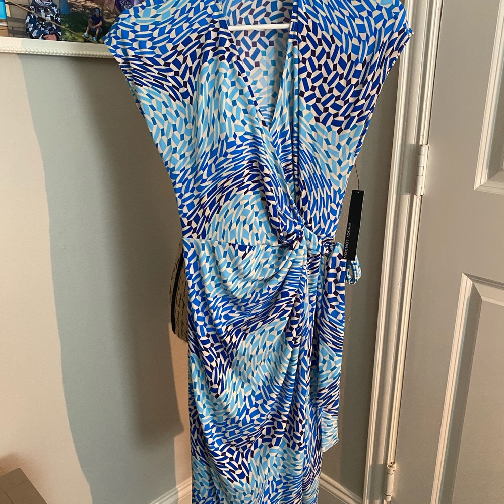 Maggy London Blue and White Asymmetrical Ruched Side Tie Dress